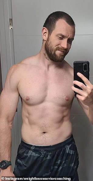 The content creator, who uses the handle @andrewholmes79, lost 20 kilos and transformed his body seven years ago